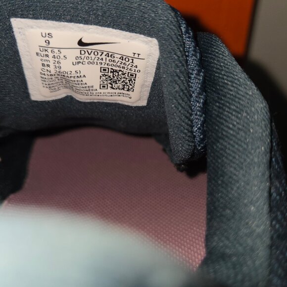 Nike Women's Flex Experience RN 12 Running Sneaker BNWB Size W - 9 / M - 7.5 - Picture 7 of 10